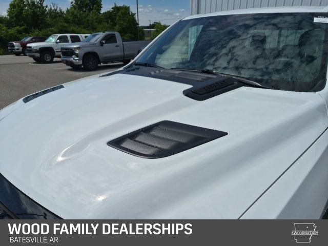 2026 RAM 1500 RAM 1500 EXPRESS CREW CAB 4X4 5'7' BOX