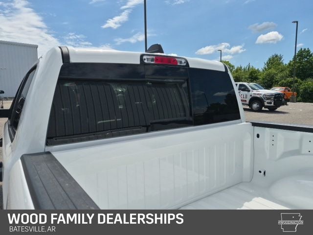 2026 RAM 1500 RAM 1500 EXPRESS CREW CAB 4X4 5'7' BOX
