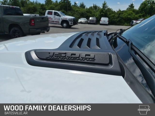 2026 RAM 1500 RAM 1500 EXPRESS CREW CAB 4X4 5'7' BOX