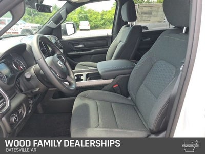 2026 RAM 1500 RAM 1500 EXPRESS CREW CAB 4X4 5'7' BOX