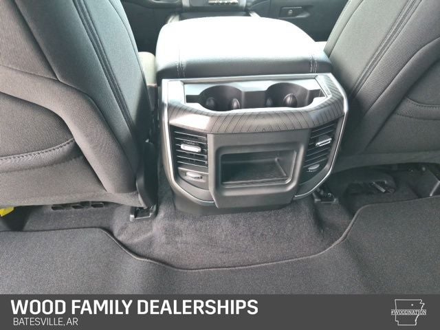 2026 RAM 1500 RAM 1500 EXPRESS CREW CAB 4X4 5'7' BOX