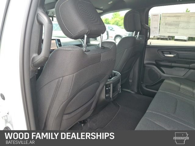 2026 RAM 1500 RAM 1500 EXPRESS CREW CAB 4X4 5'7' BOX