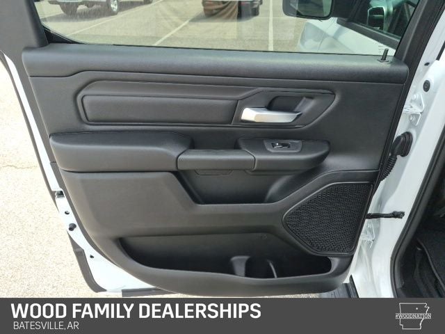 2026 RAM 1500 RAM 1500 EXPRESS CREW CAB 4X4 5'7' BOX