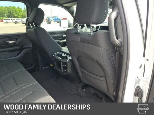 2026 RAM 1500 RAM 1500 EXPRESS CREW CAB 4X4 5'7' BOX