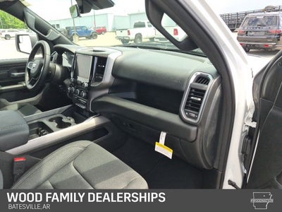 2026 RAM 1500 RAM 1500 EXPRESS CREW CAB 4X4 5'7' BOX