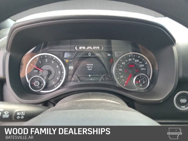 2026 RAM 1500 RAM 1500 EXPRESS CREW CAB 4X4 5'7' BOX