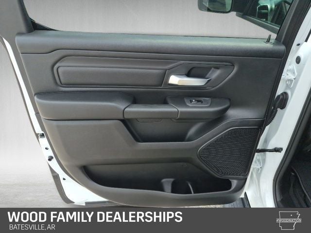 2026 RAM 1500 RAM 1500 EXPRESS CREW CAB 4X4 5'7' BOX