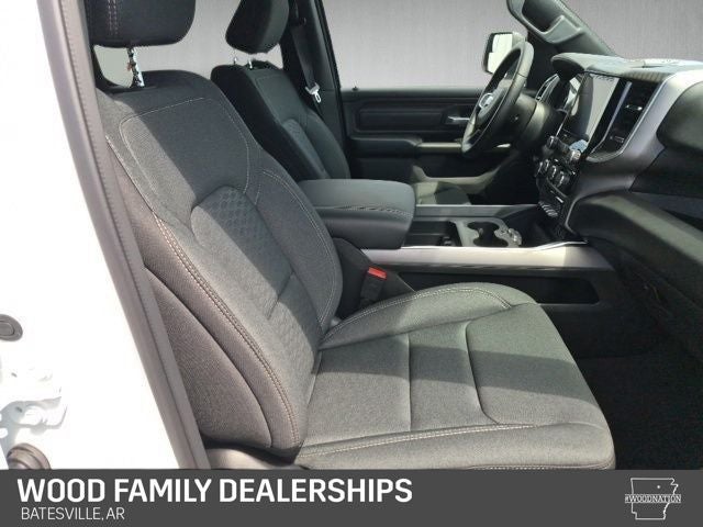2026 RAM 1500 RAM 1500 EXPRESS CREW CAB 4X4 5'7' BOX