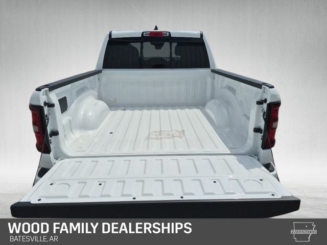 2026 RAM 1500 RAM 1500 EXPRESS CREW CAB 4X4 5'7' BOX