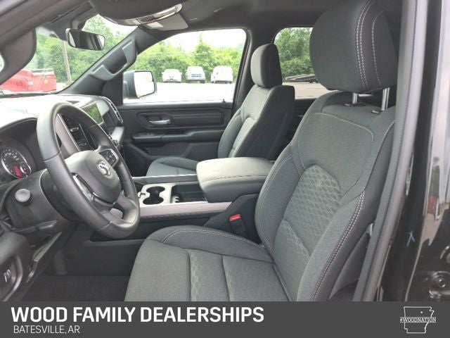 2026 RAM 1500 RAM 1500 EXPRESS CREW CAB 4X4 5'7' BOX