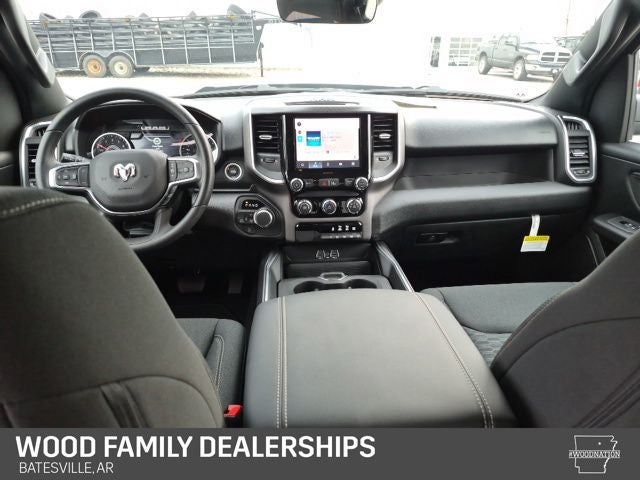 2026 RAM 1500 RAM 1500 EXPRESS CREW CAB 4X4 5'7' BOX