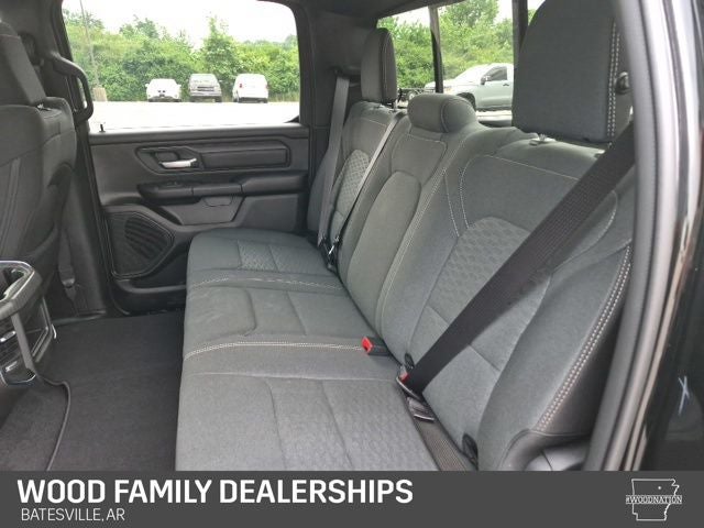 2026 RAM 1500 RAM 1500 EXPRESS CREW CAB 4X4 5'7' BOX