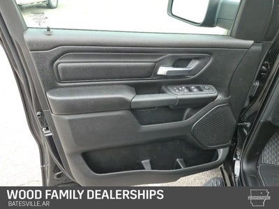 2026 RAM 1500 RAM 1500 EXPRESS CREW CAB 4X4 5'7' BOX
