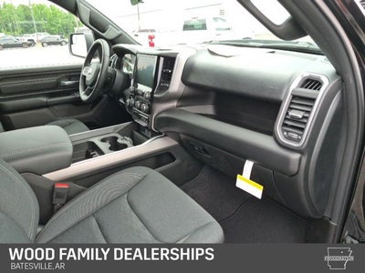 2026 RAM 1500 RAM 1500 EXPRESS CREW CAB 4X4 5'7' BOX