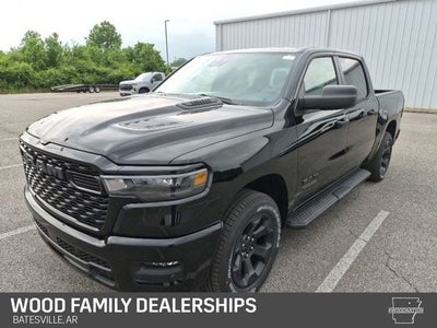 2026 RAM 1500 RAM 1500 EXPRESS CREW CAB 4X4 5'7' BOX