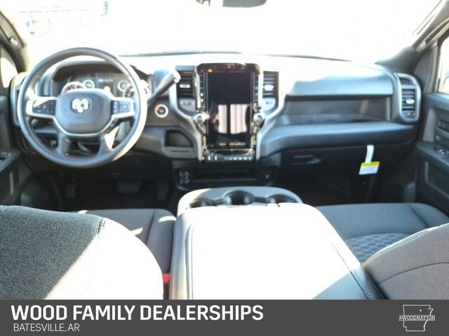 2026 RAM 2500 RAM 2500 TRADESMAN CREW CAB 4X2 6'4' BOX