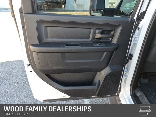 2026 RAM 2500 RAM 2500 TRADESMAN CREW CAB 4X2 6'4' BOX