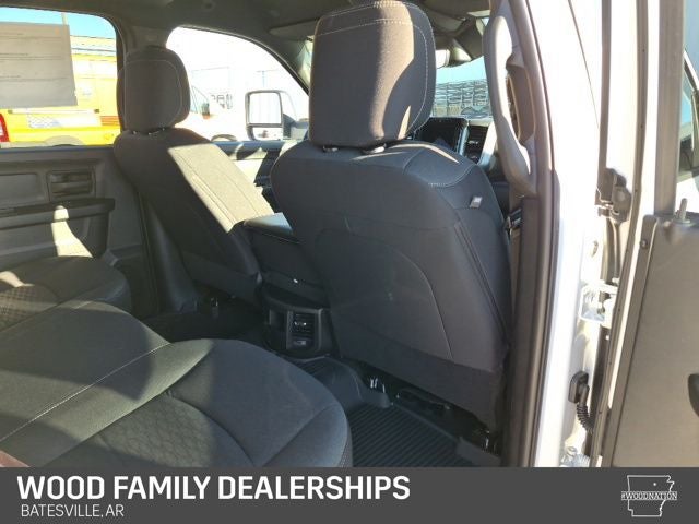 2026 RAM 2500 RAM 2500 TRADESMAN CREW CAB 4X2 6'4' BOX
