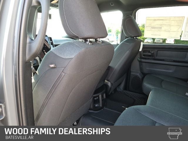 2026 RAM 2500 RAM 2500 BLACK EXPRESS CREW CAB 4X4 6'4' BOX