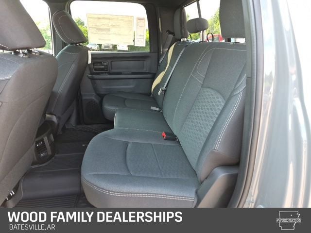 2026 RAM 2500 RAM 2500 BLACK EXPRESS CREW CAB 4X4 6'4' BOX