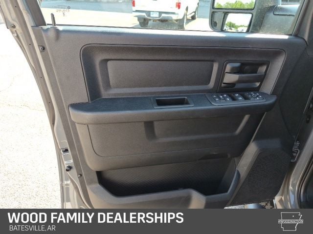 2026 RAM 2500 RAM 2500 BLACK EXPRESS CREW CAB 4X4 6'4' BOX