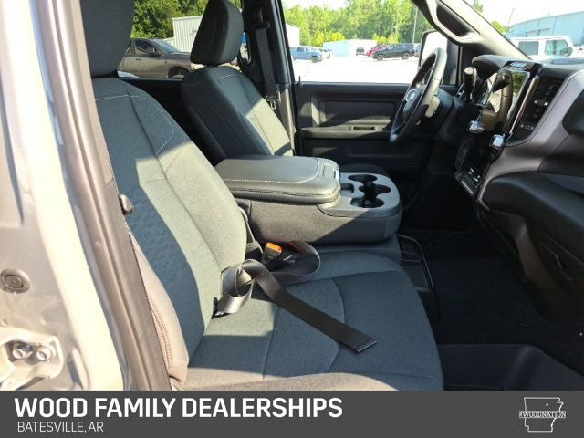 2026 RAM 2500 RAM 2500 BLACK EXPRESS CREW CAB 4X4 6'4' BOX