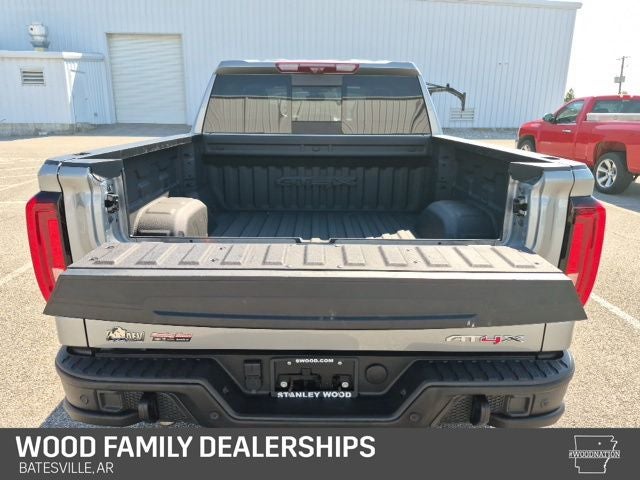 2024 GMC Sierra 1500 4WD Crew Cab Short Box AT4X