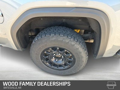 2024 GMC Sierra 1500 4WD Crew Cab Short Box AT4X