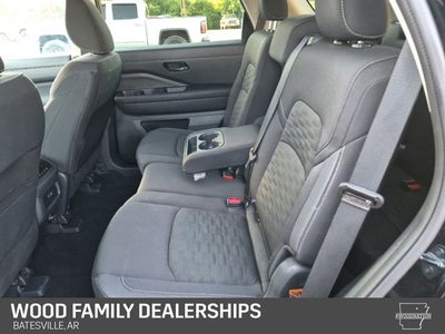 2025 Nissan Pathfinder SV FWD