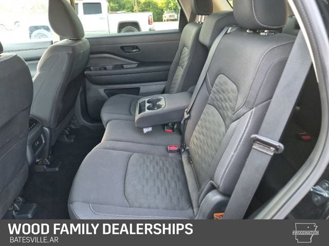 2025 Nissan Pathfinder SV FWD