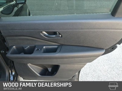 2025 Nissan Pathfinder SV FWD