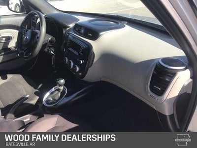 2016 Kia Soul Base
