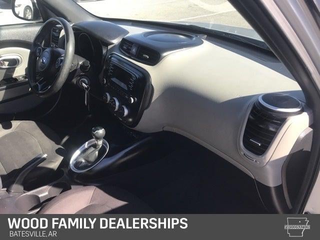 2016 Kia Soul Base